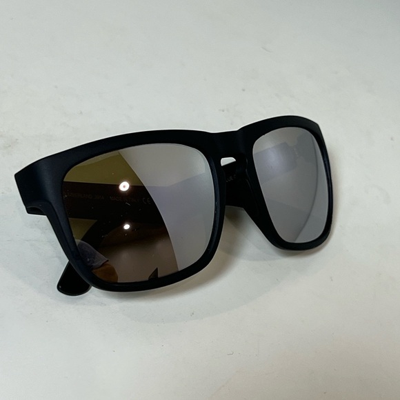 New Blue Otter Cumberland Made in Italy Black Reflective Polarized Sunglasses - Picture 11 of 12